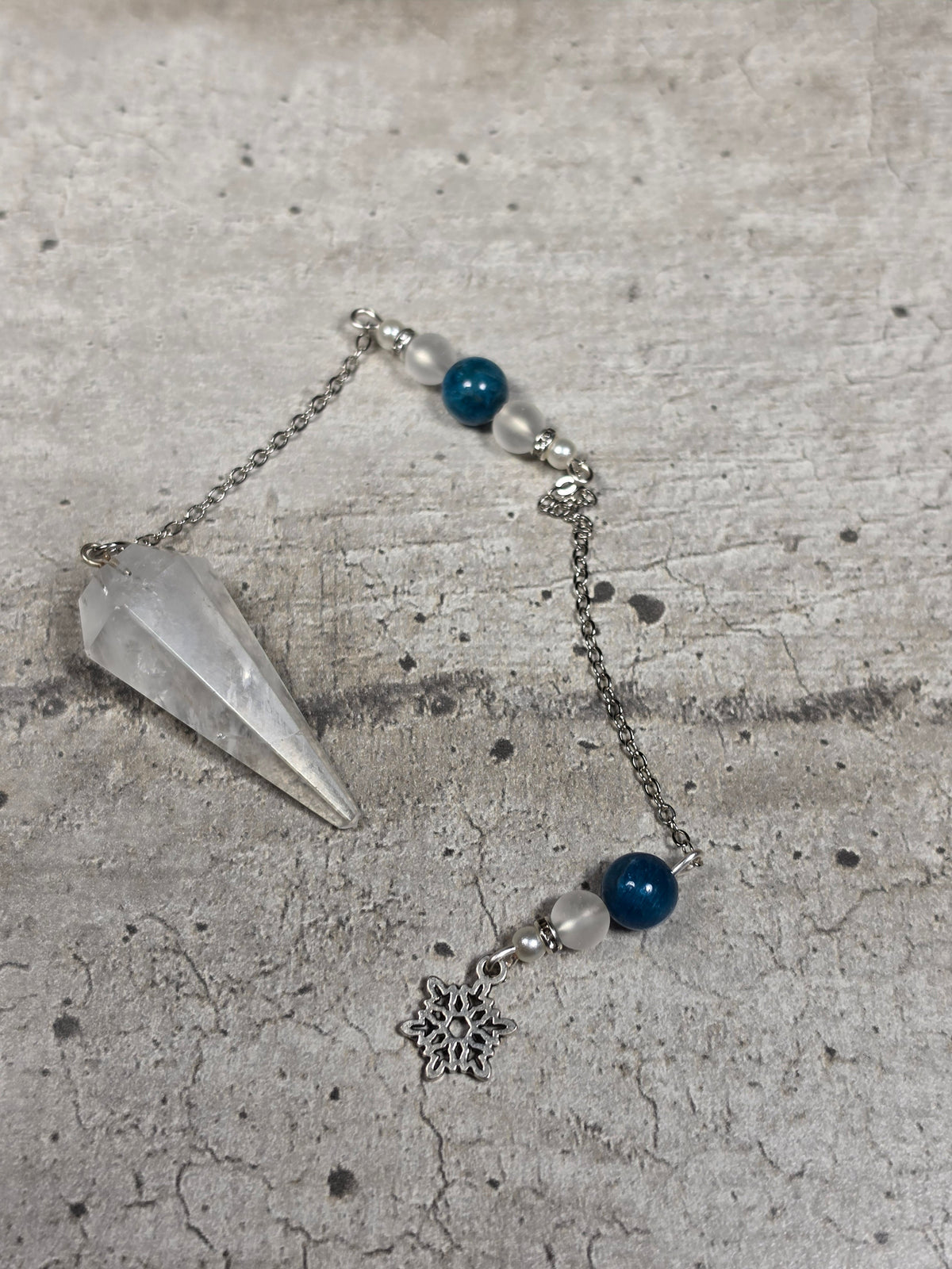 Pendule Cristal de Roche – Charm Flocon