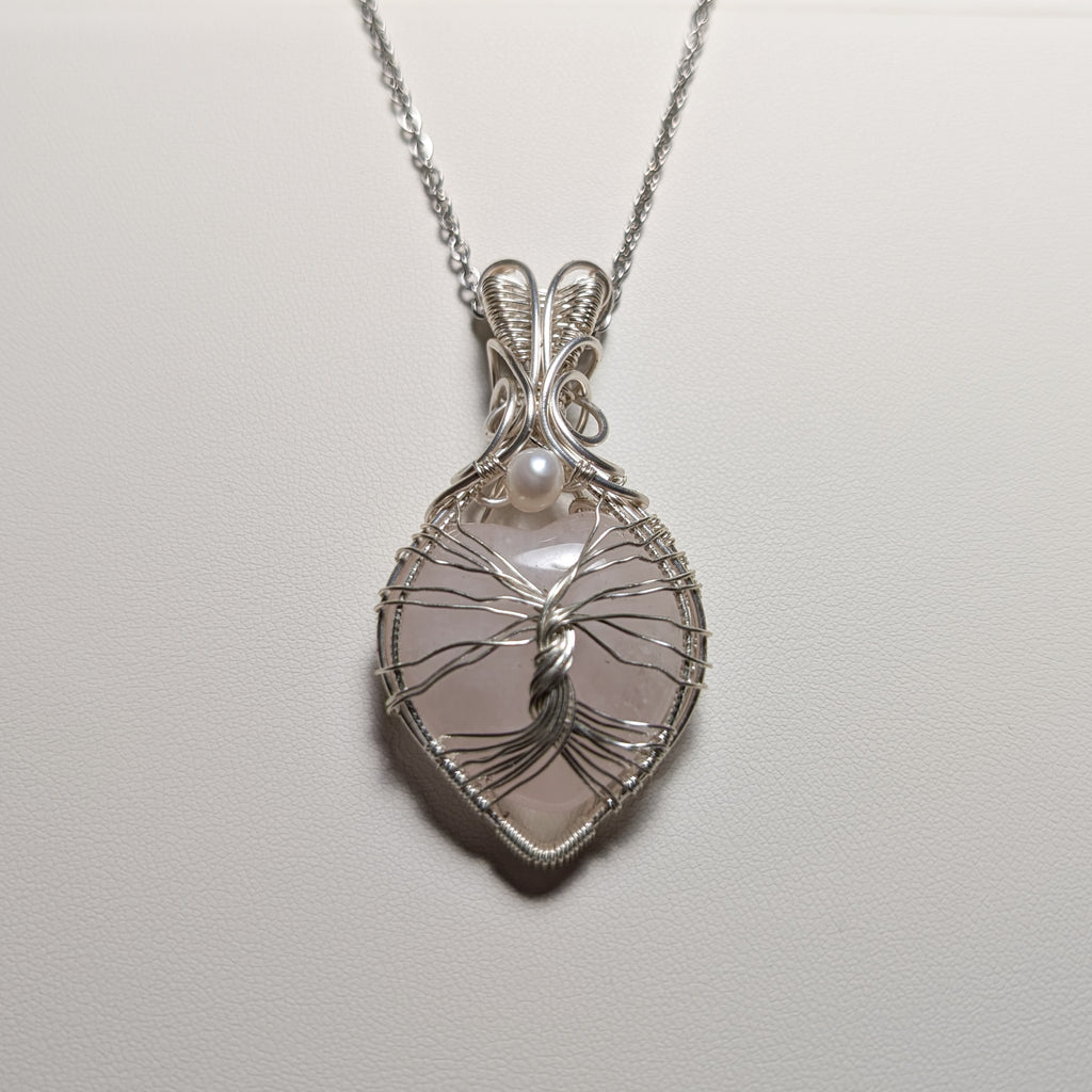 Pendentif Quartz Rose Cœur – Wire Wrapping Arbre de Vie Argenté
