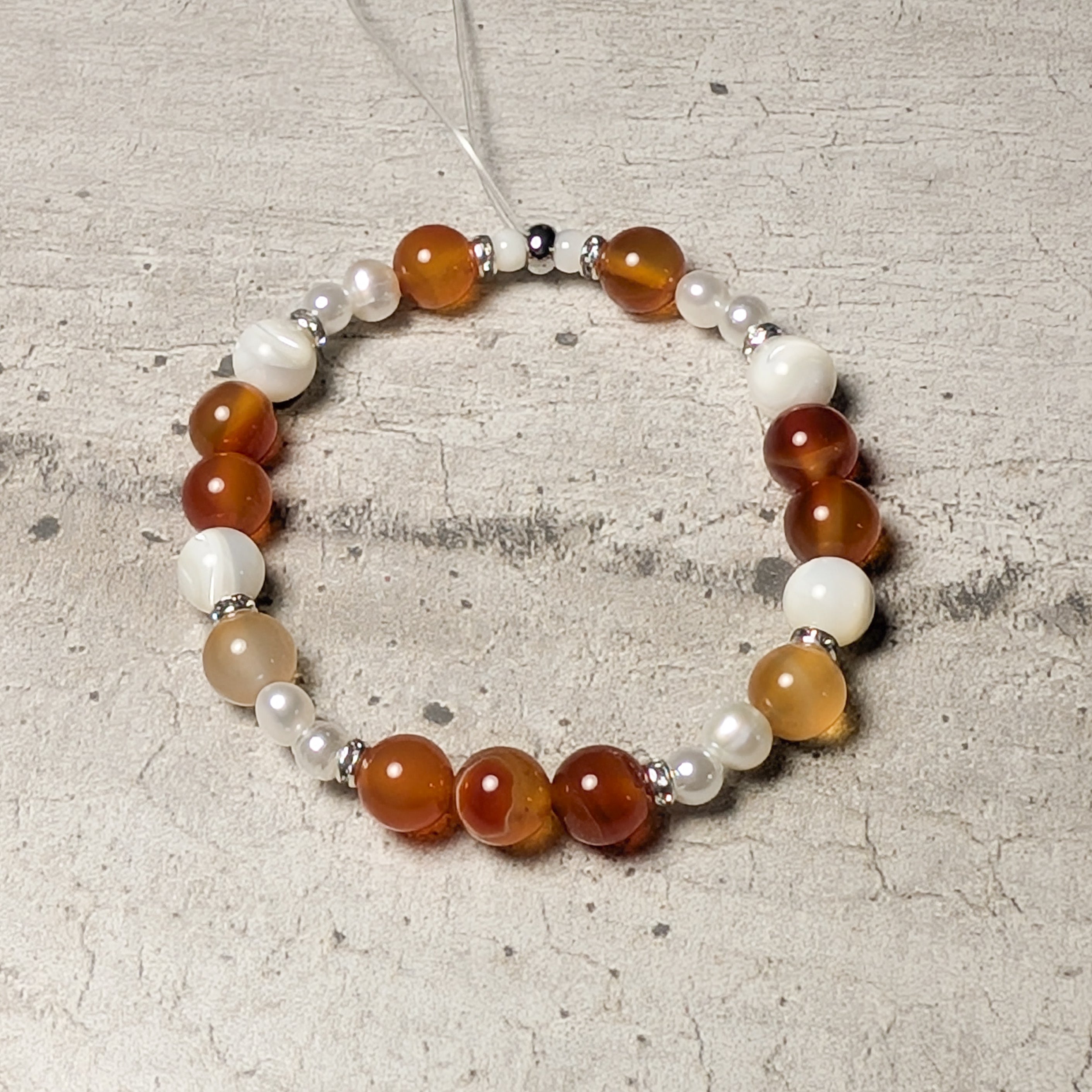 Bracelet Chakra Sacré – Cornaline, Nacre & Perle Fine