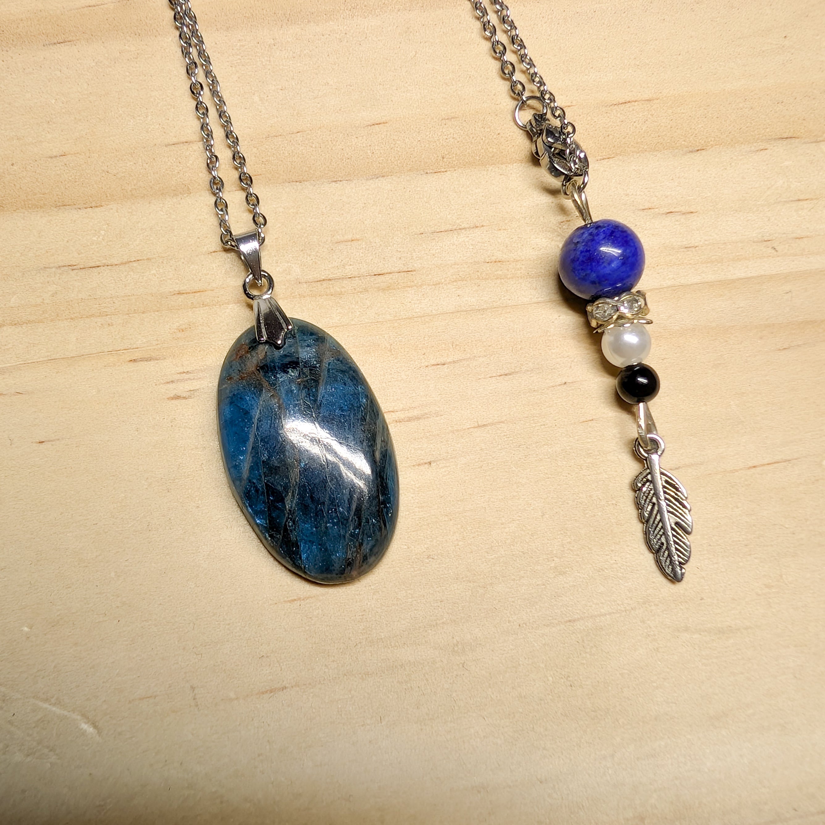 Pendentif apatite bleue argent 925, création artisanale française fait main, pièce unique
