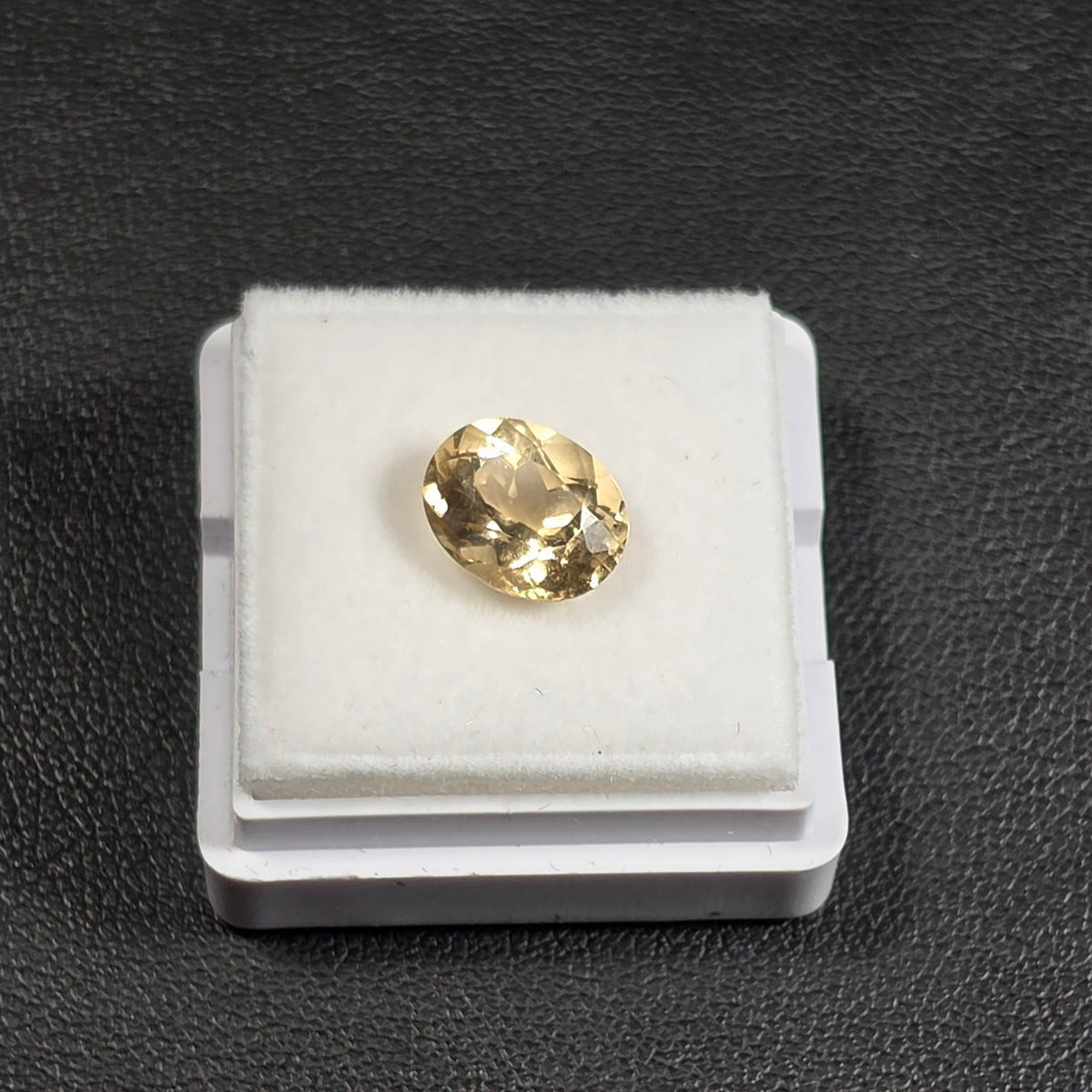 Citrine Naturelle – 2,44 ct | 9,7 x 7,8 x 6 mm – Montage Inclus